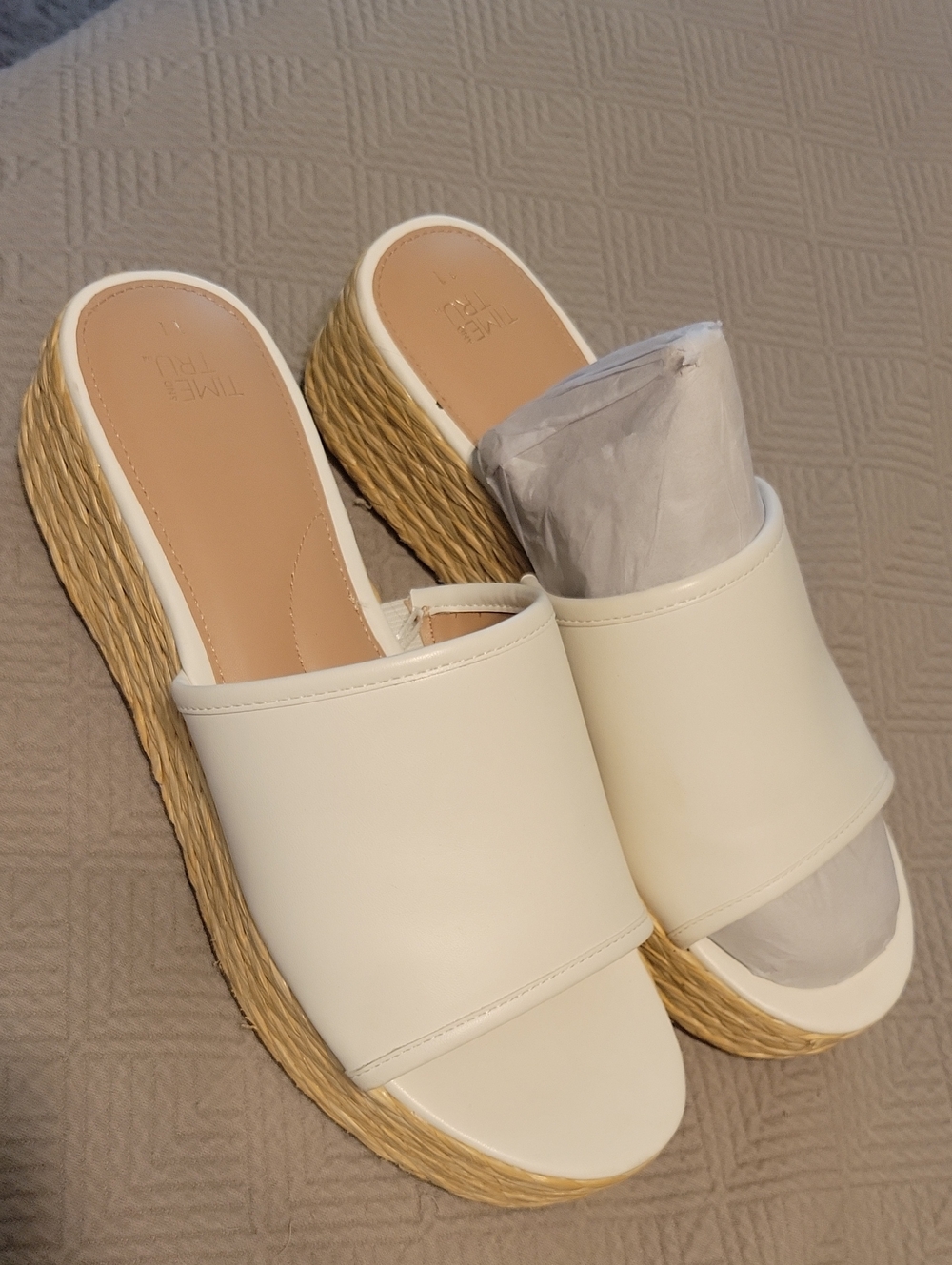 White Slides Size 11